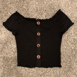 black front detail crop top